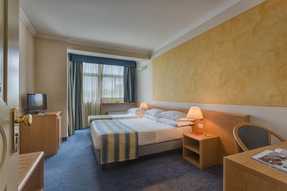 Hotel Continental Brescia Roncadelle Eksteriør billede
