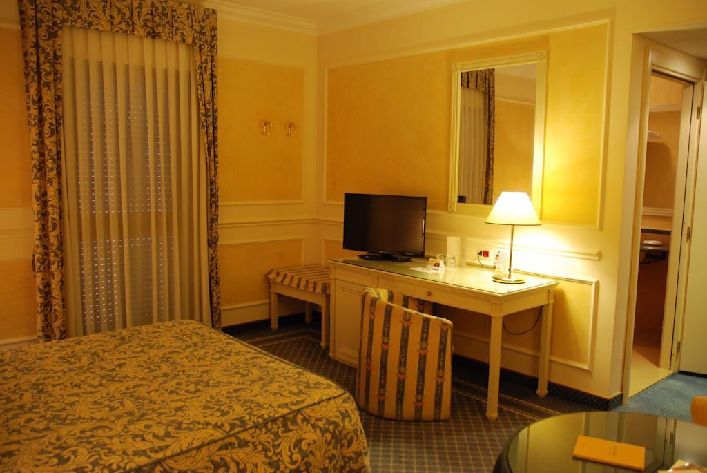 Hotel Continental Brescia Roncadelle Eksteriør billede